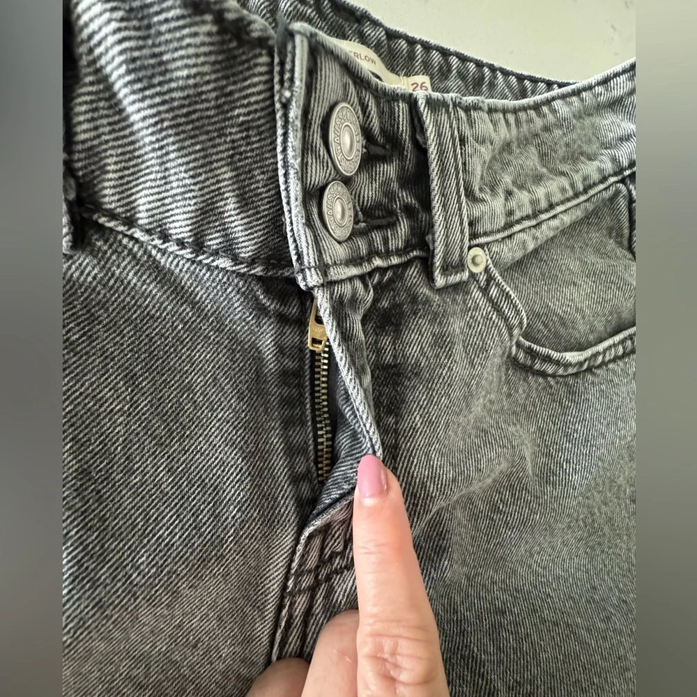 Levi's women’s Black and Gray superlow Jeans - Picture 4 of 10